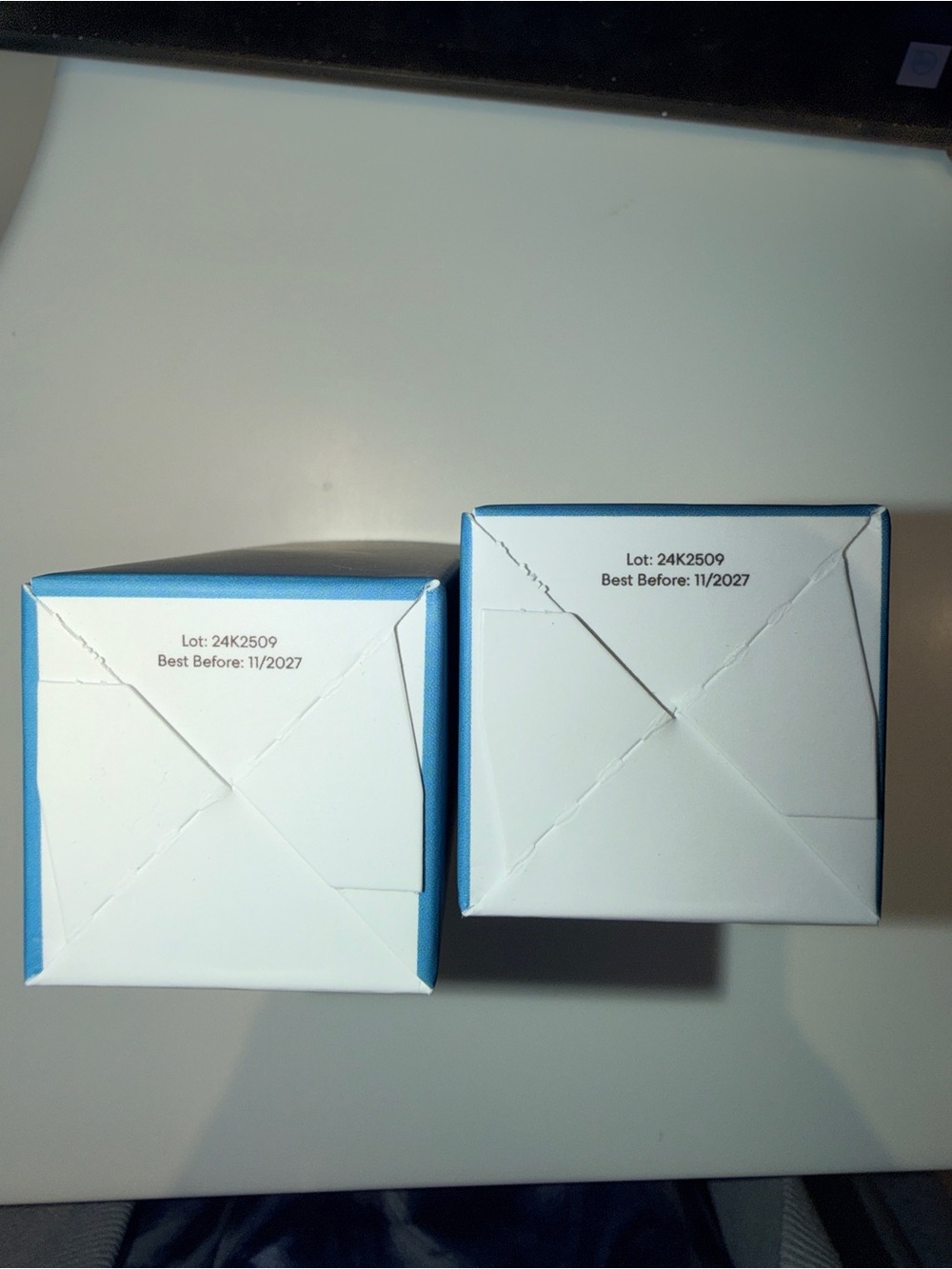 The Prevention Scalp Serum - White & Black - Picture 5 of 7